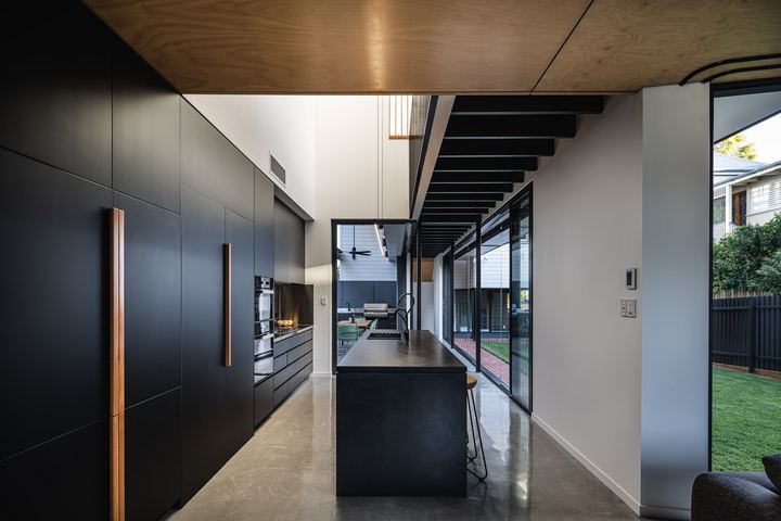 Clayfield, photo 12 of 38