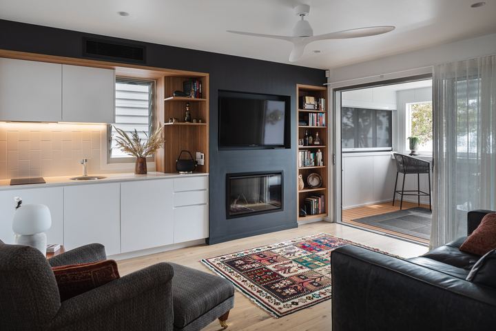Flinders Parade, Brighton, photo 3 of 39