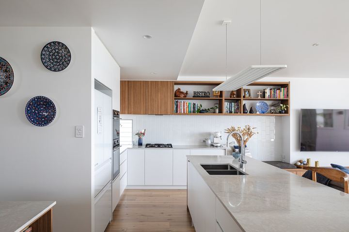 Flinders Parade, Brighton, photo 2 of 39