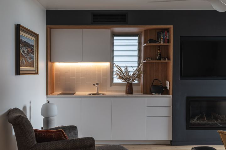 Flinders Parade, Brighton, photo 1 of 39