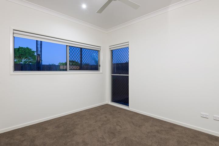 Redcliffe, photo 13 of 15